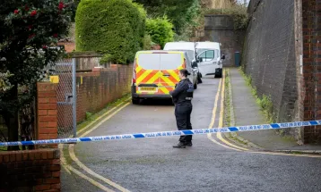 56 Year-Old Indonesian Lady Knifed to Death in Quiet English Village of Pangbourne