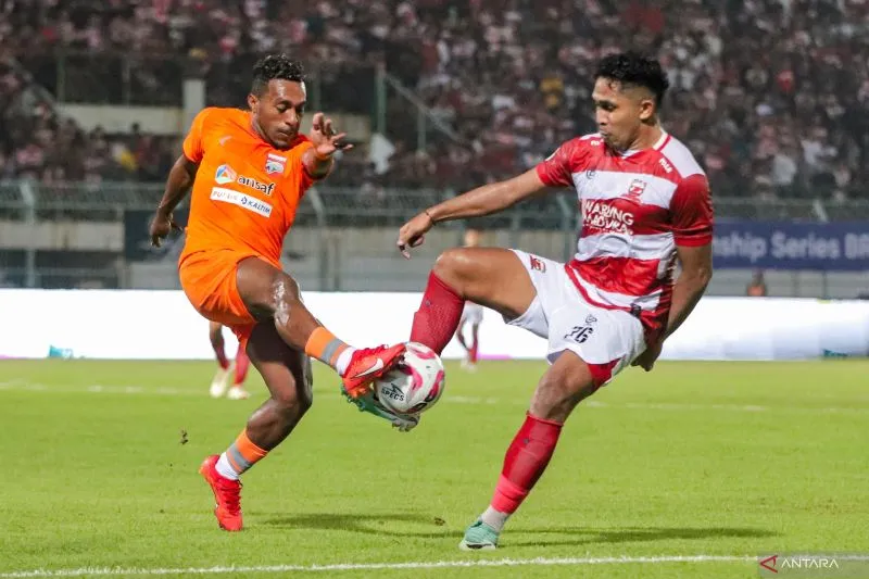 Kronologi Bus Pemain Madura United Dilempari Oknum Suporter