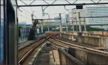 MRT Jakarta Diberhentikan Sementara, Penumpang Menumpuk di Sekitar Blok M