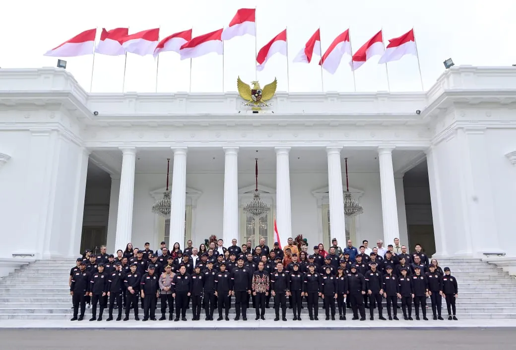 Lepas Kontingen Indonesia, Jokowi: Kibarkan Merah Putih di Olimpiade Paris