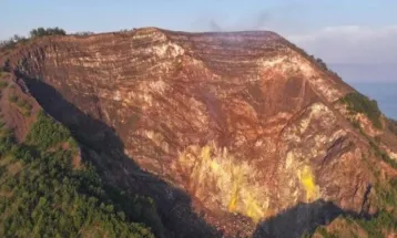 Mount Iya in Ende Increases Volcano Alert Level to Standby