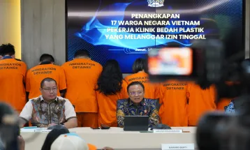 Salahgunakan Izin Tinggal, Imigrasi Amankan 17 WN Vietnam dari Klinik Bedah Kecantikan