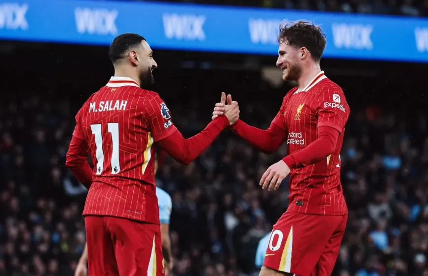 Mohamed Salah Bersinar, Liverpool Tundukkan Manchester City 2-0 di Etihad